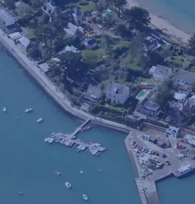 L'Île aux Moines, vue aérienne du port